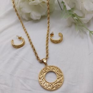 colier et boucle mankoch